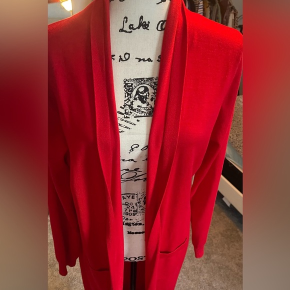 🔥🔥NEW- Long Sleeve Cardigan, Duster in Red - with long length and pockets - Picture 13 of 13